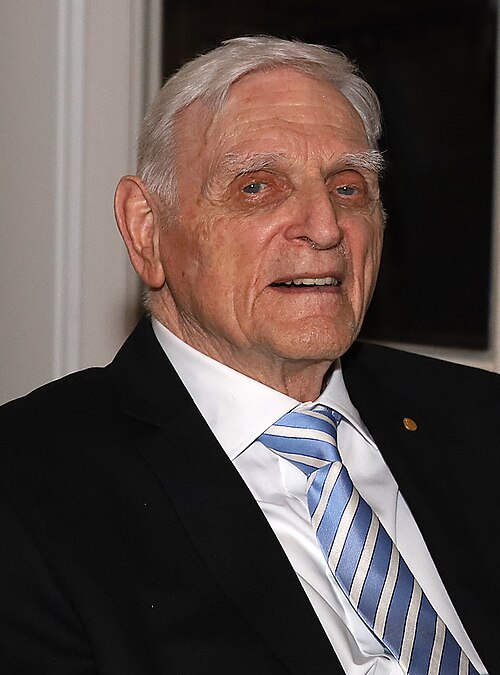 Porträt von John B. Goodenough