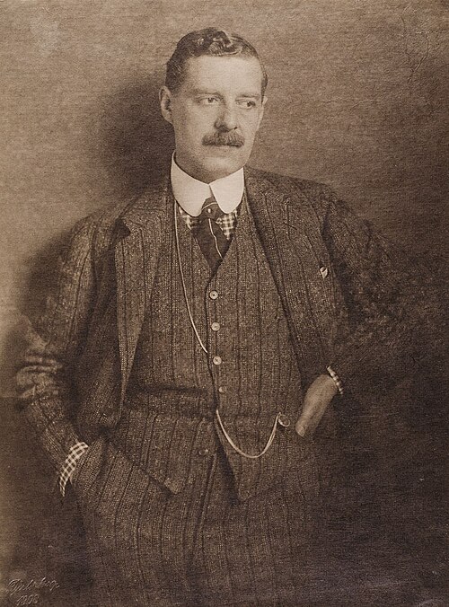 Porträt von Peter Behrens