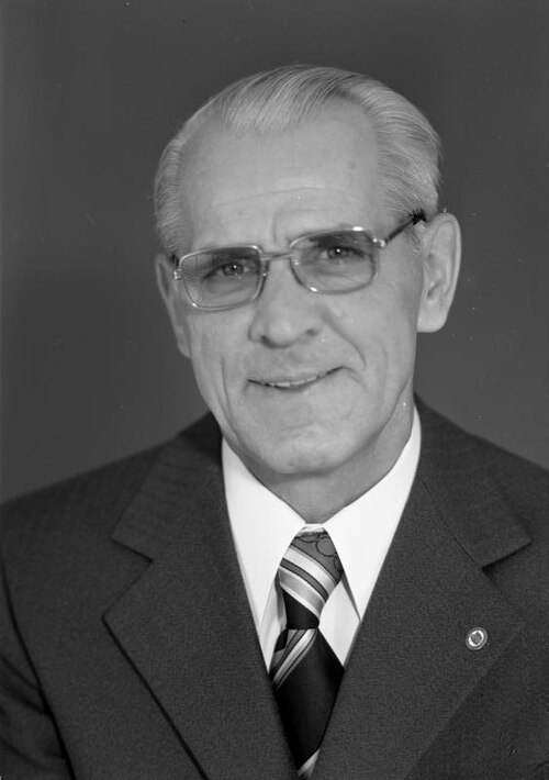 Porträt von Willi Stoph